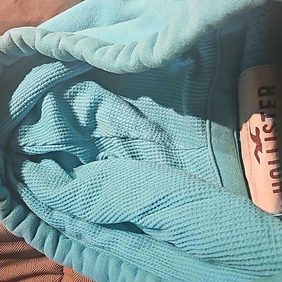 Hollister Surf Large Men's sweater - Picture 4 of 7